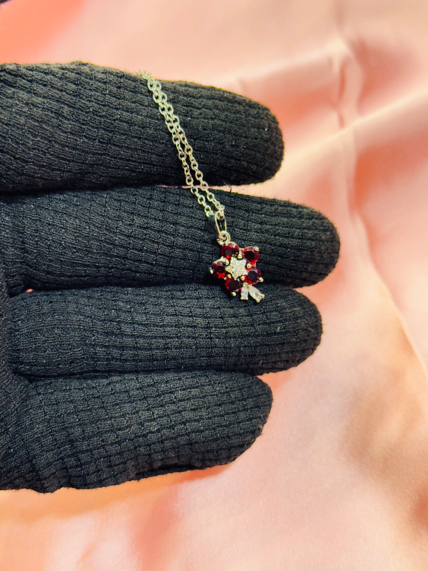 🌺Elegant Floral Pendant Necklace 🌺